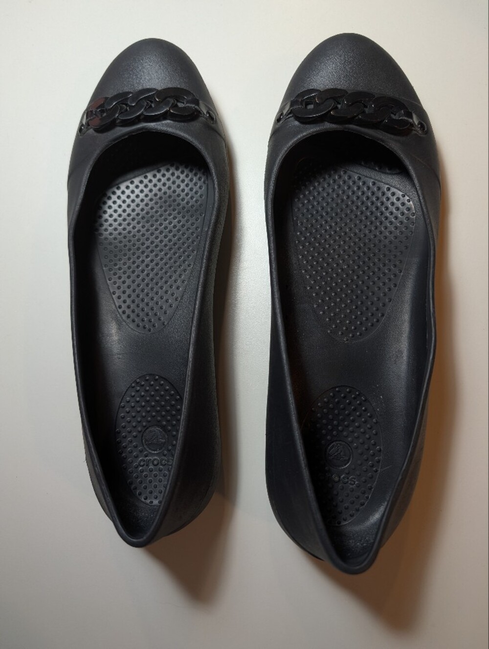 CROCS Women’s Size 11 Giana Black Chain-Trim Ballet Flats